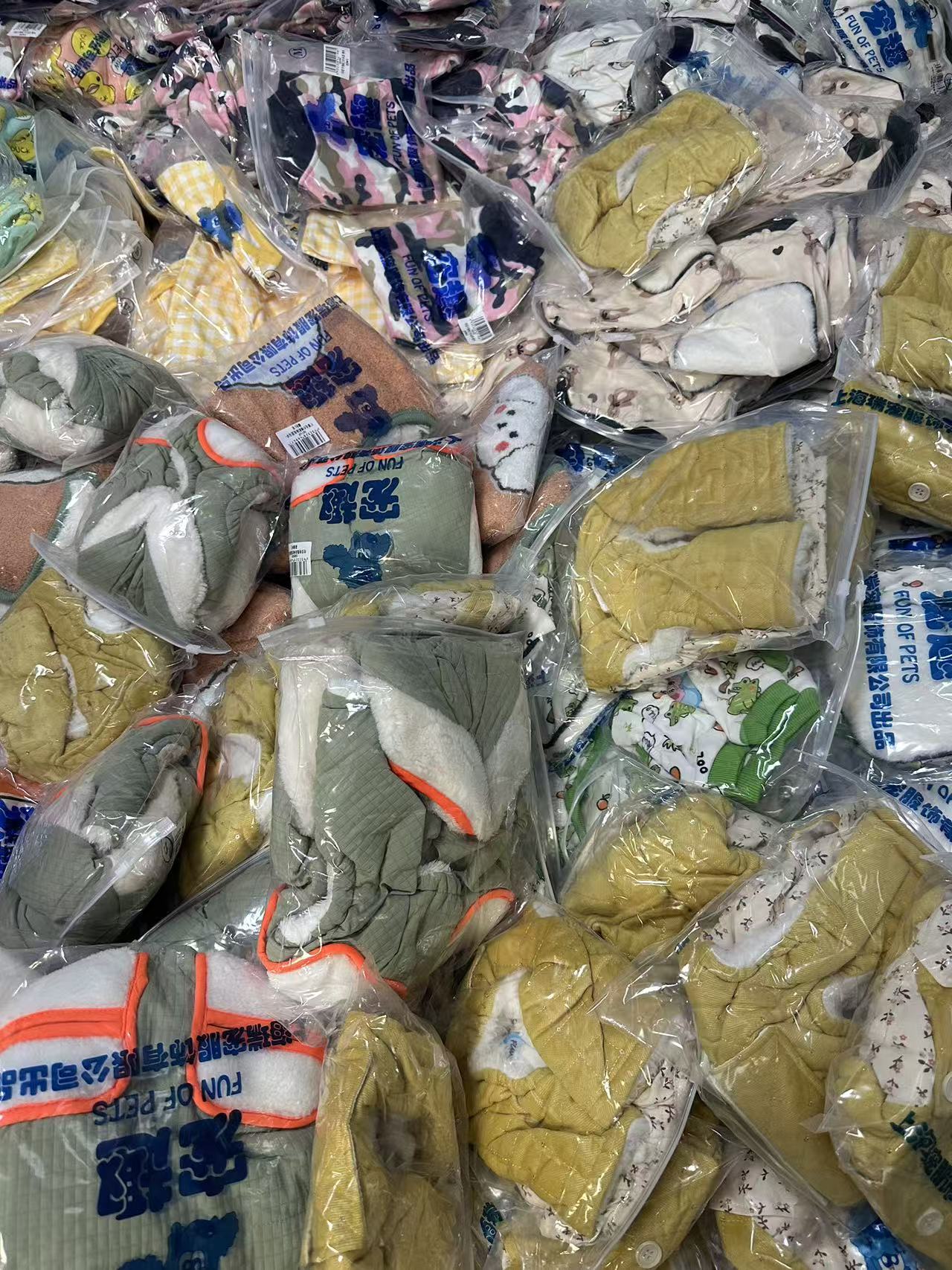 宠物衣服中小型犬