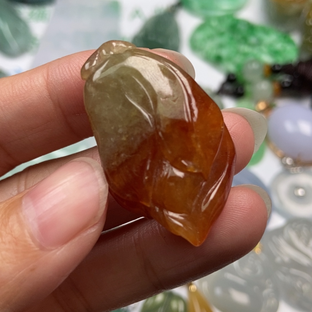 青***禾翡翠未镶嵌颈饰翡翠