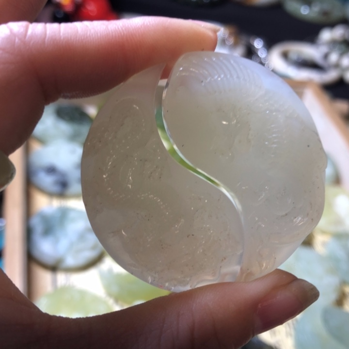 岫玉未镶嵌岫玉挂件