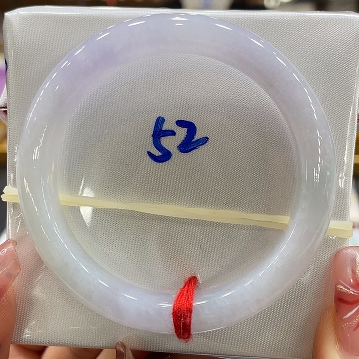 翡翠手镯未镶嵌翡翠手镯