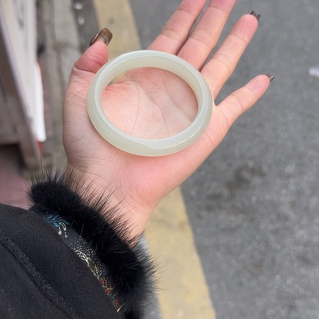 东陵石未镶嵌手镯