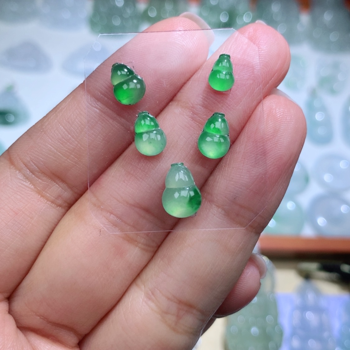 【闪购商品】翡翠颈饰未镶嵌葫芦