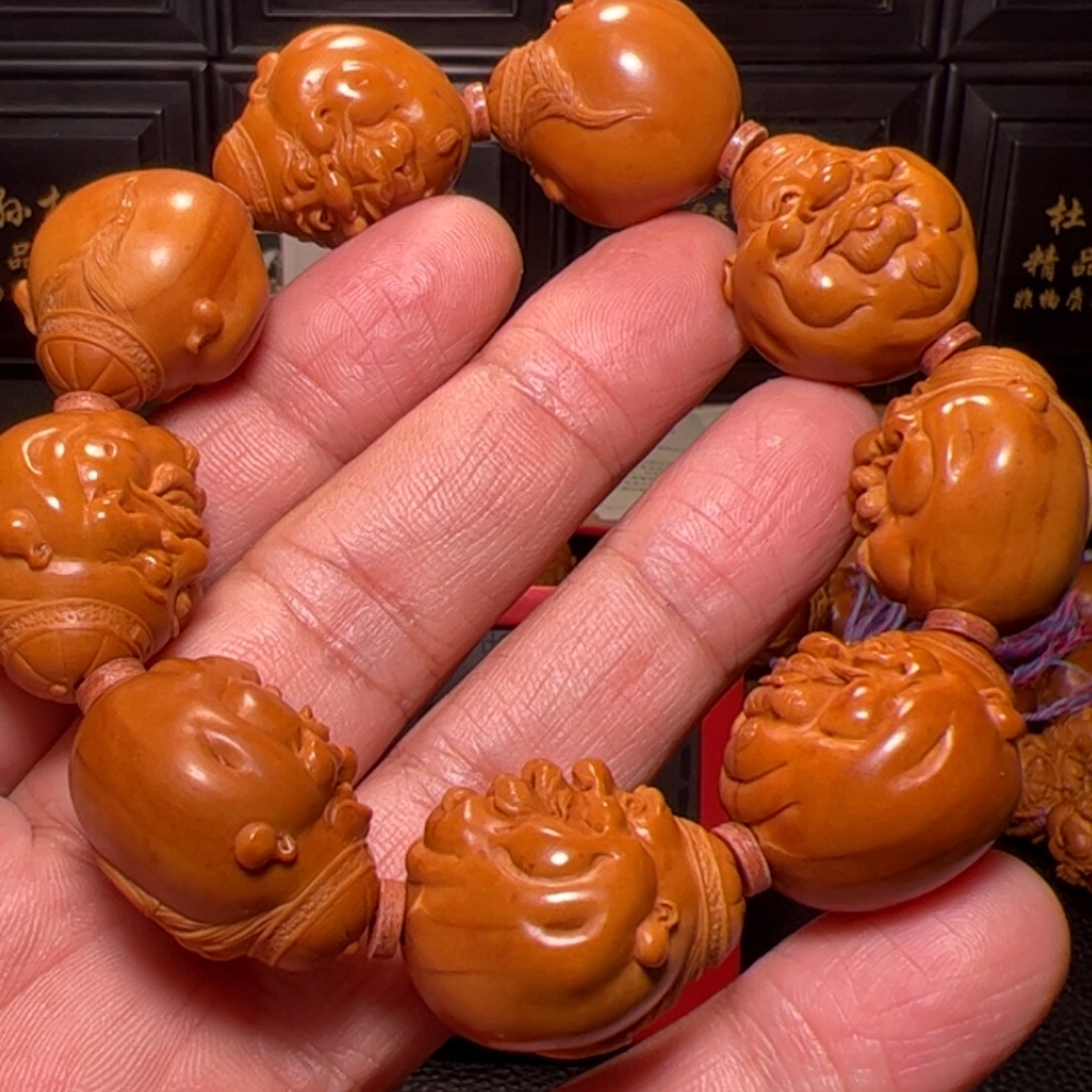 小***王橄榄核手串强行招财