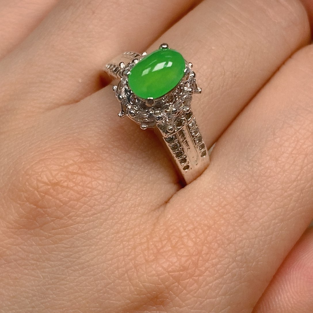 翡翠戒指未镶嵌翡翠