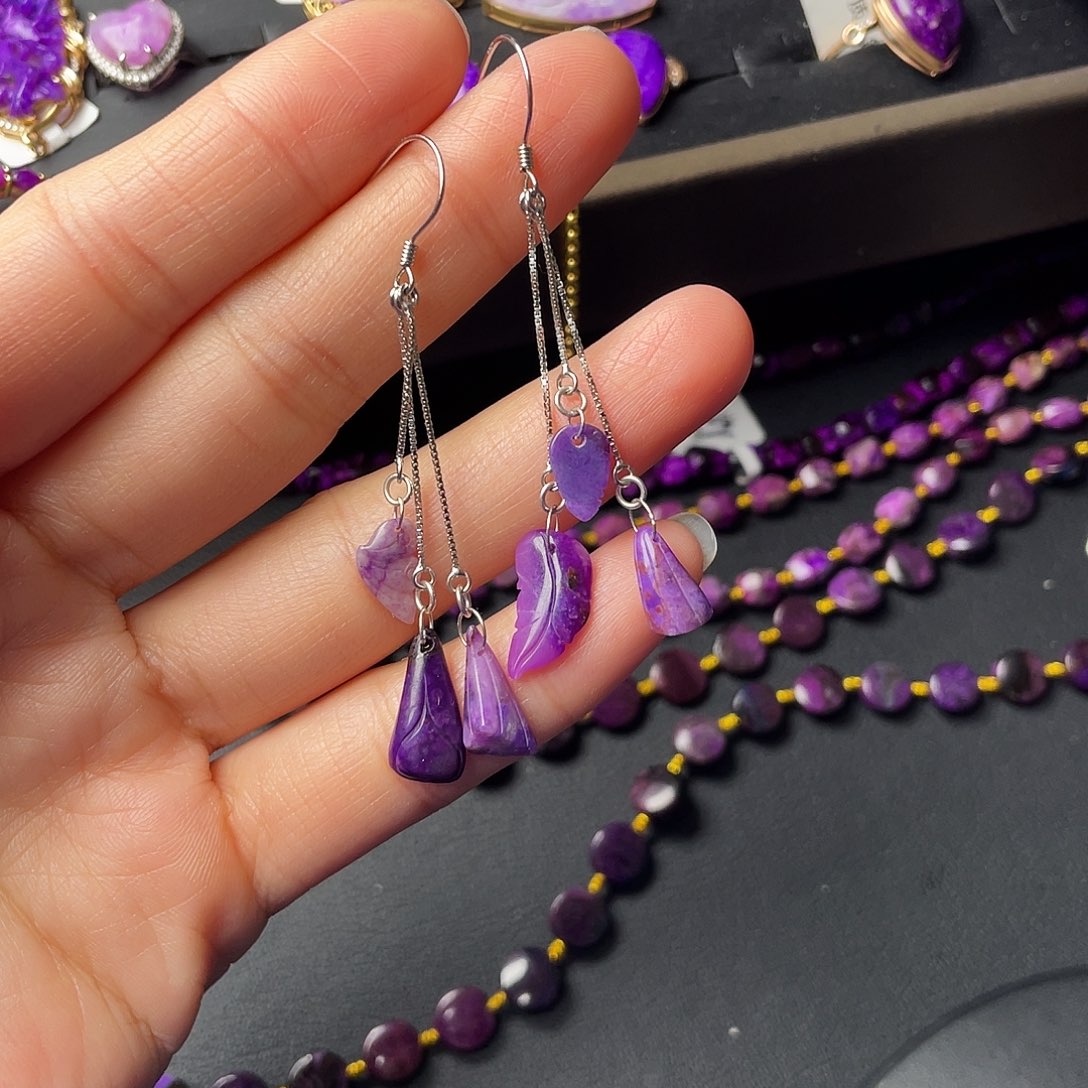 苏纪石（舒俱来）银S925镶嵌耳环