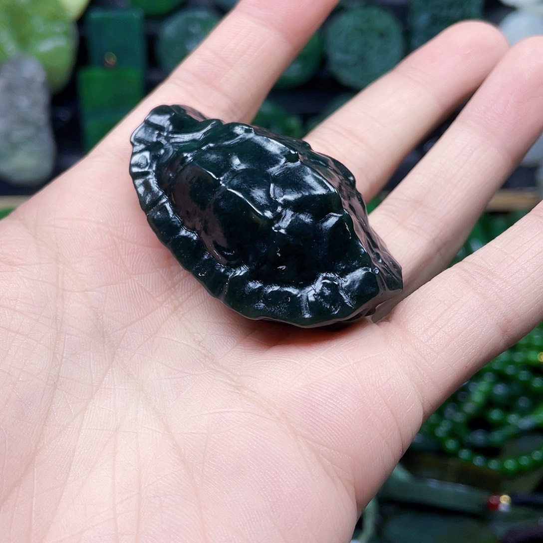 和田玉未镶嵌珠宝奇石