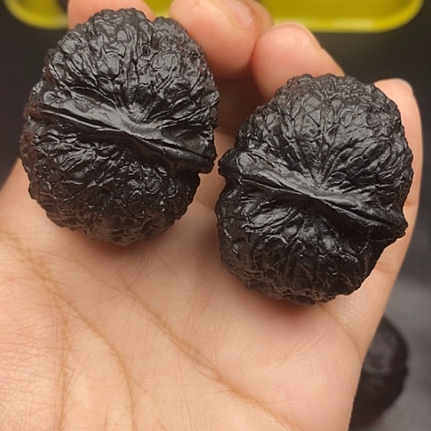 文玩核桃把件42尺四喜方尊