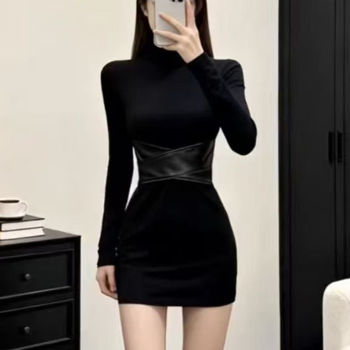 【耀黑女王】赫本风气质显瘦收腰洋气辣妹包臀短裙大码短9173