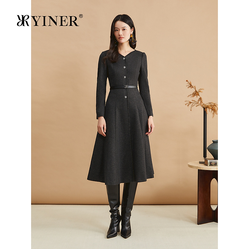 精选YINER音儿2024冬季连衣裙8C34505200