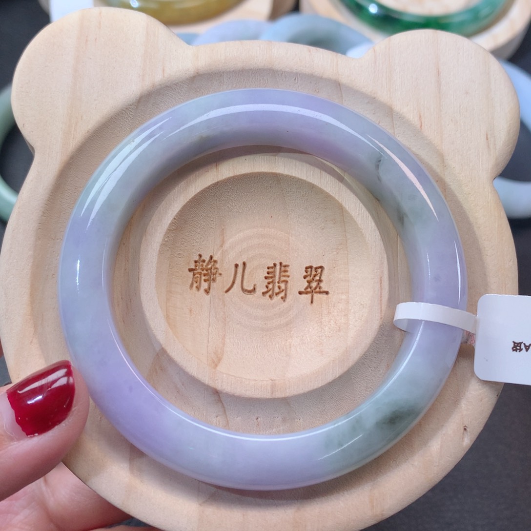 翡翠手镯未镶嵌54圈口