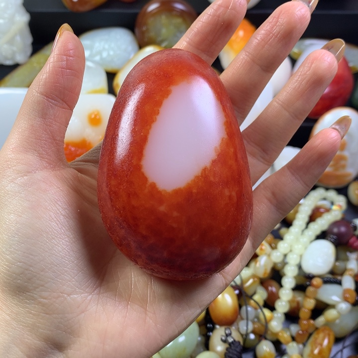 和田玉颈饰未镶嵌四****物