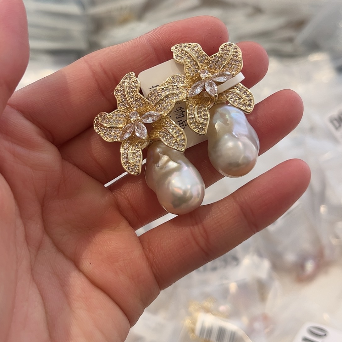 淡水珍珠耳饰合金