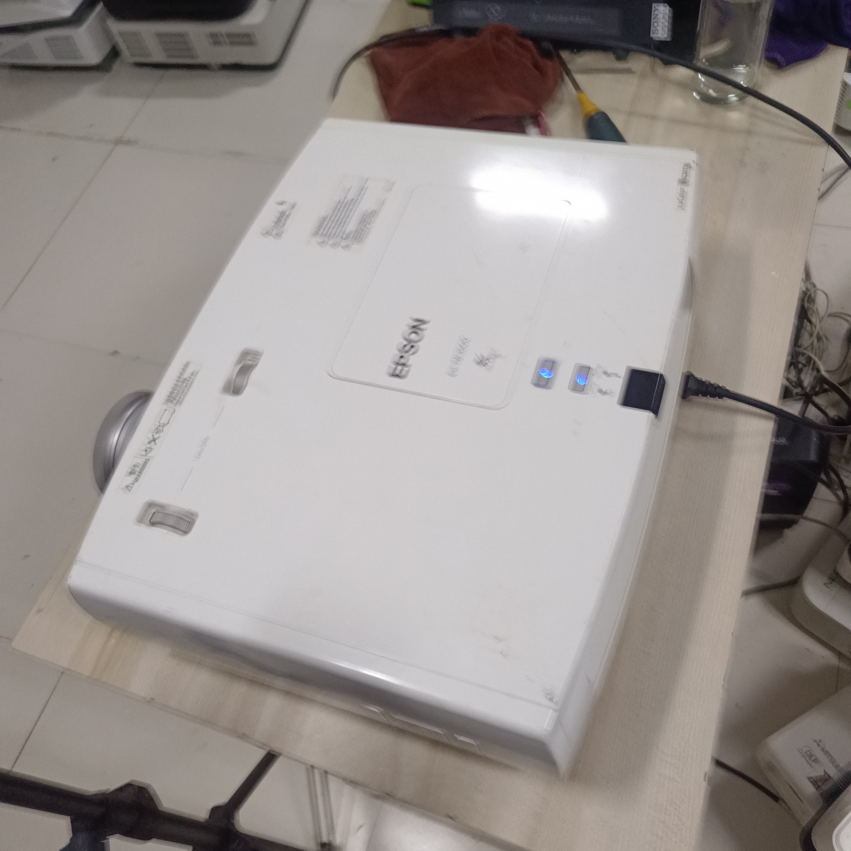 9新 Epson/爱普生 二手爱普生投影仪运费自理