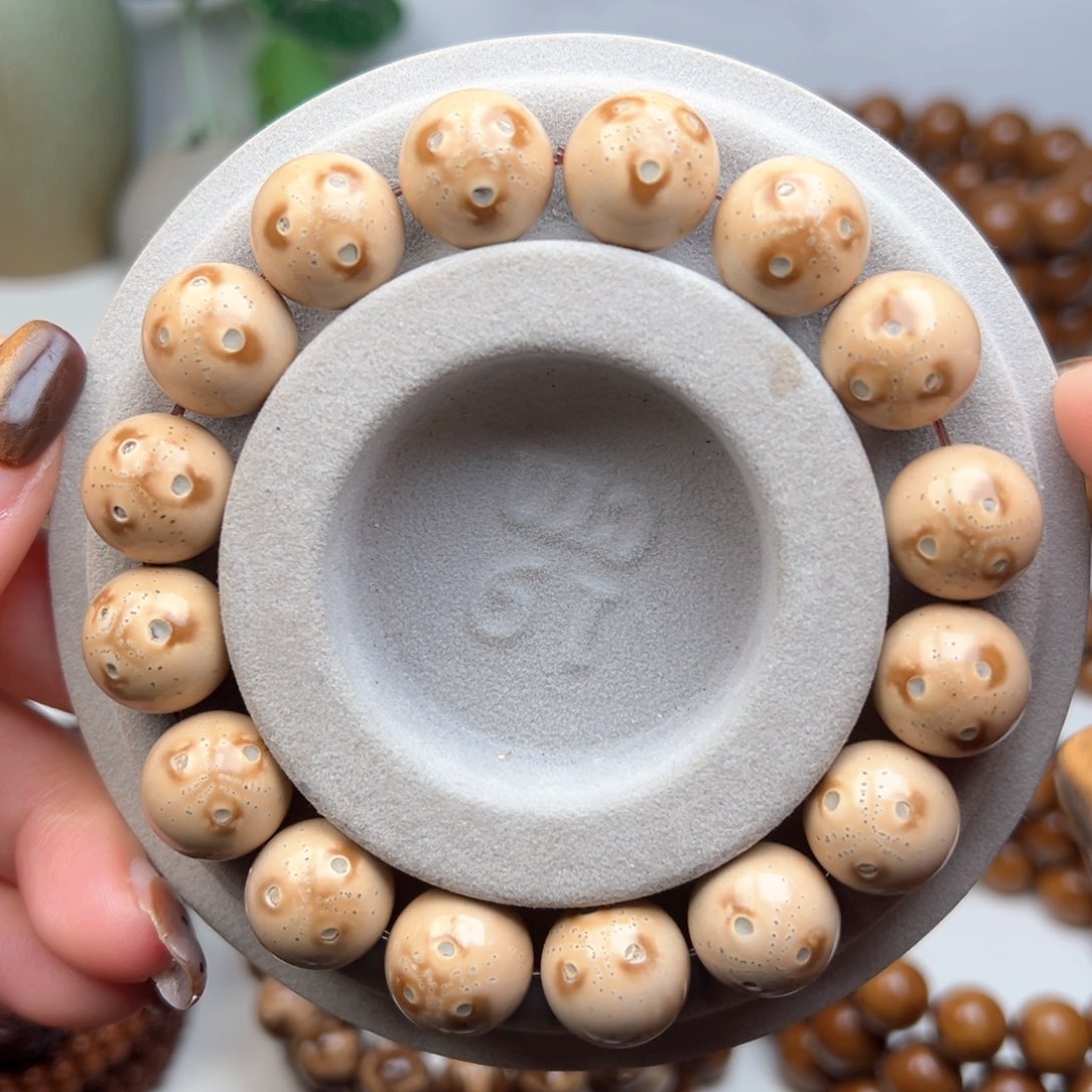 紫金鼠手串14花皮熊猫