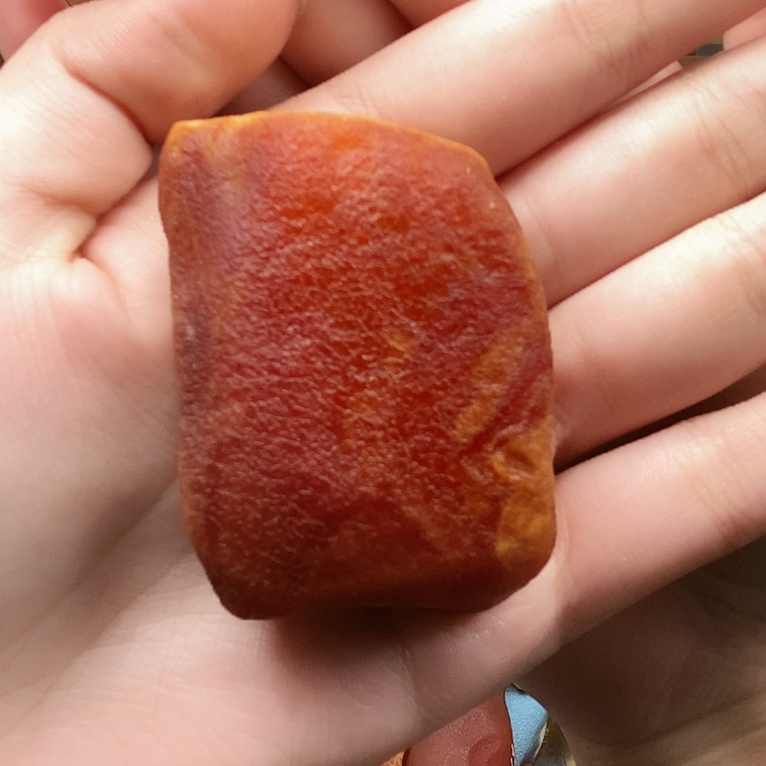 用***嗨定制琥珀未镶嵌蜜蜡原石定制