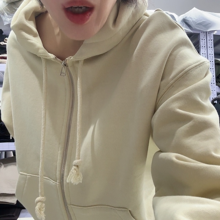 燕***儿羊羔毛搜噶的微我来试哈哦