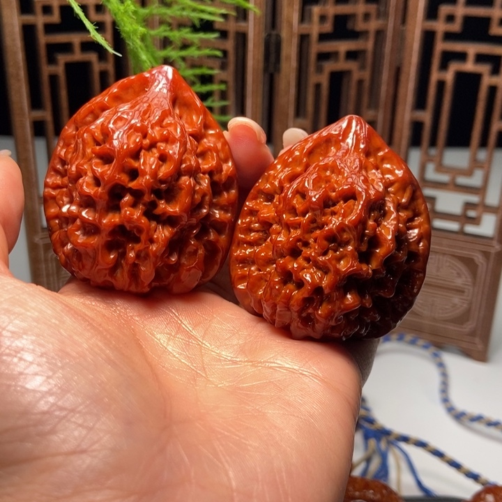 文玩核桃吊坠官帽46尺