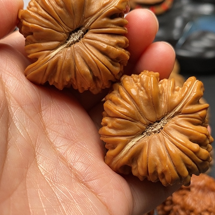 文玩核桃吊坠拱桥楼42尺