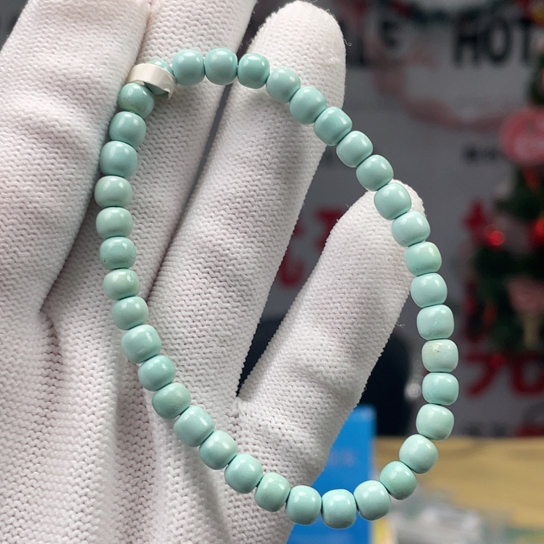 绿松石未镶嵌挂件