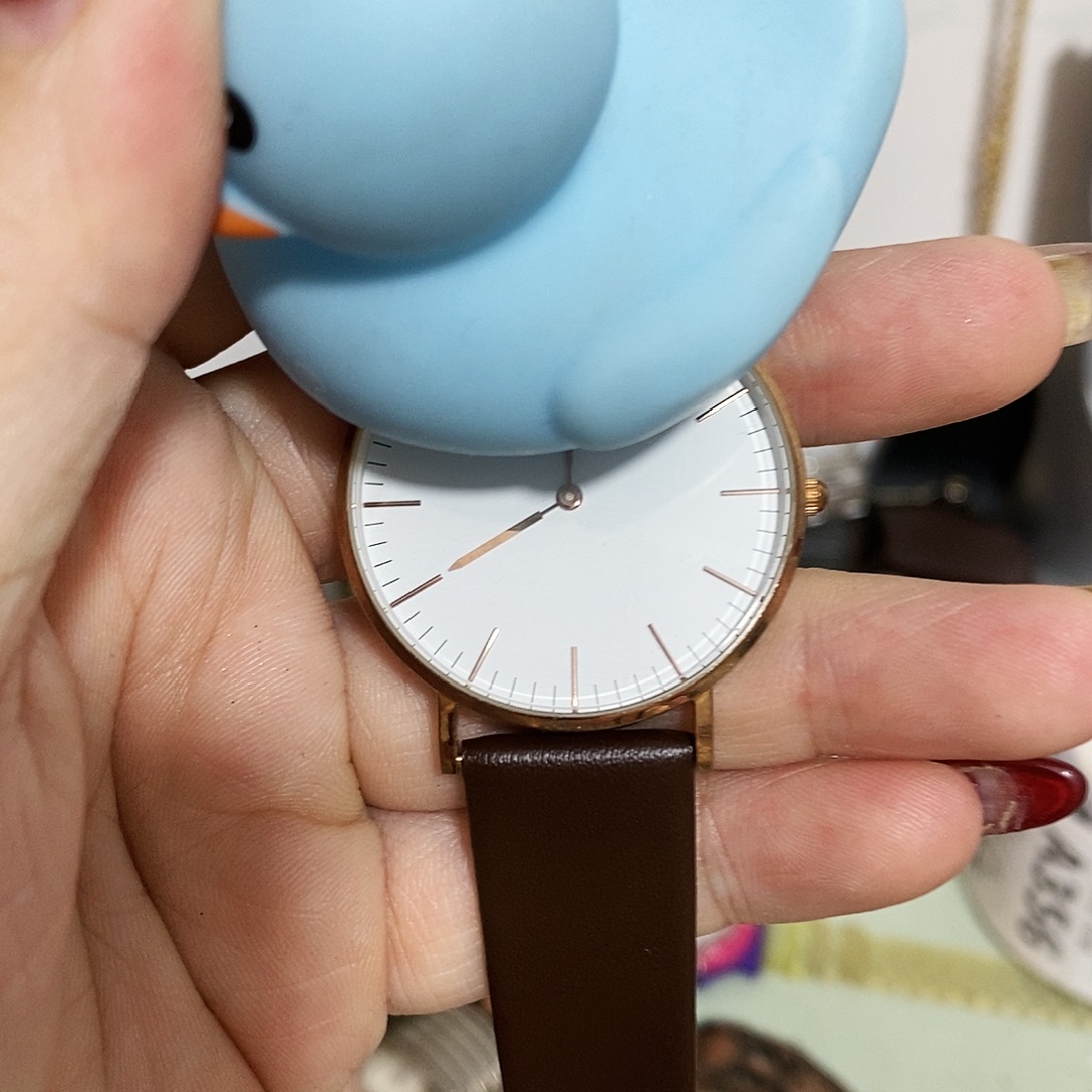 胶带石英机芯手表微瑕慎拍