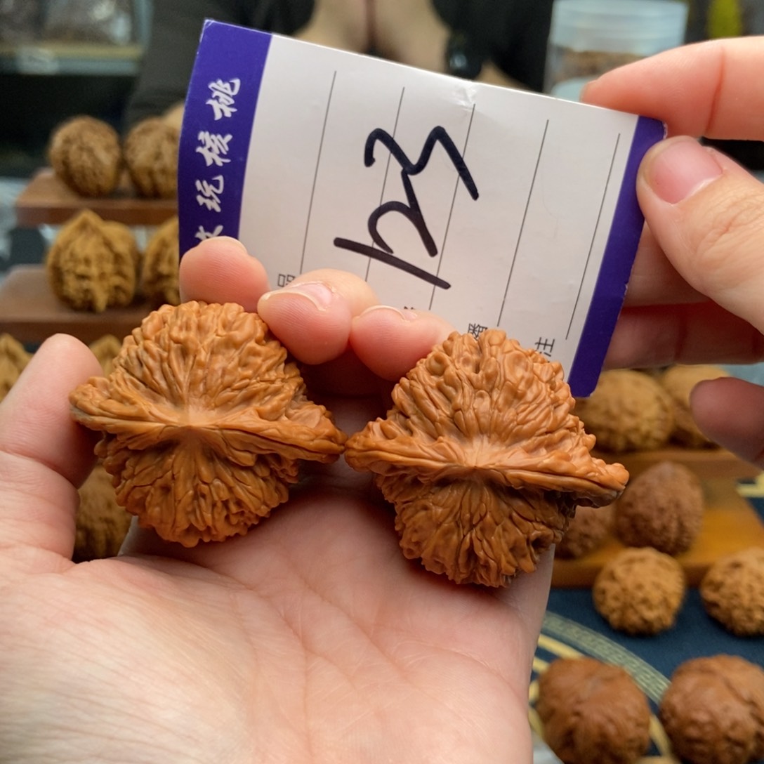 文玩核桃吊坠44楼子