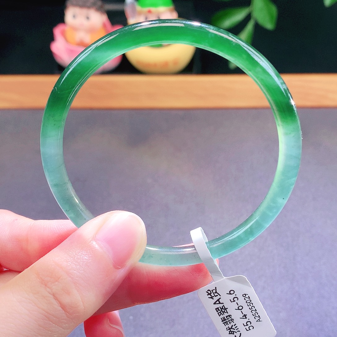 翡翠未镶嵌手镯天然翡翠