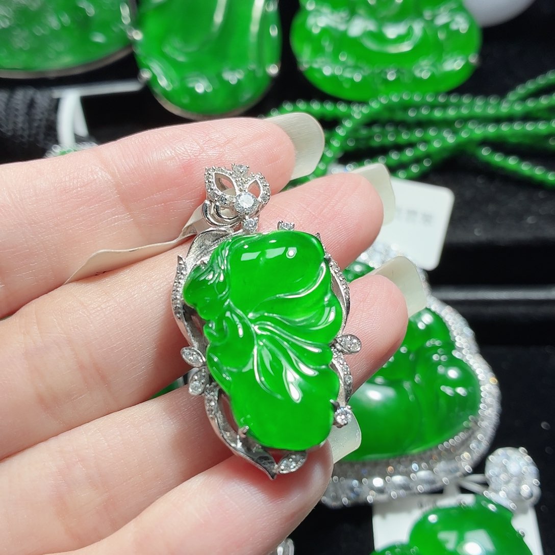 翡翠银S925镶嵌颈饰