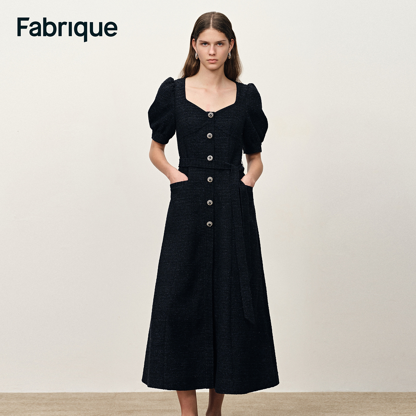 【王雪糕专属】Fabrique Sofia早春墨蓝色薄款粗花呢桃心领泡泡袖收腰连衣裙