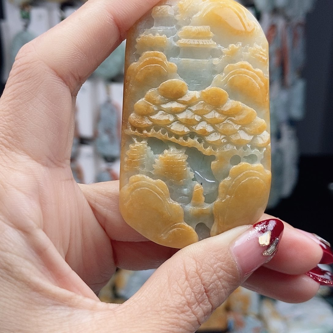 翡翠颈饰未镶嵌翡翠