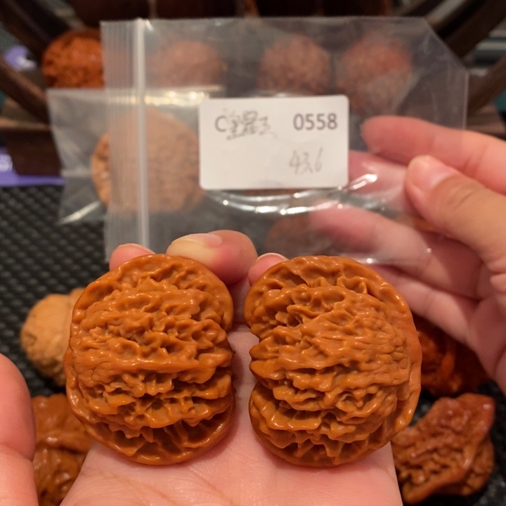 健***孩把件文玩核桃精品