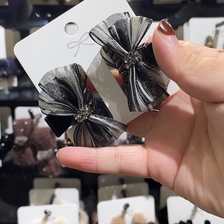 皮质铁合金刘海抓