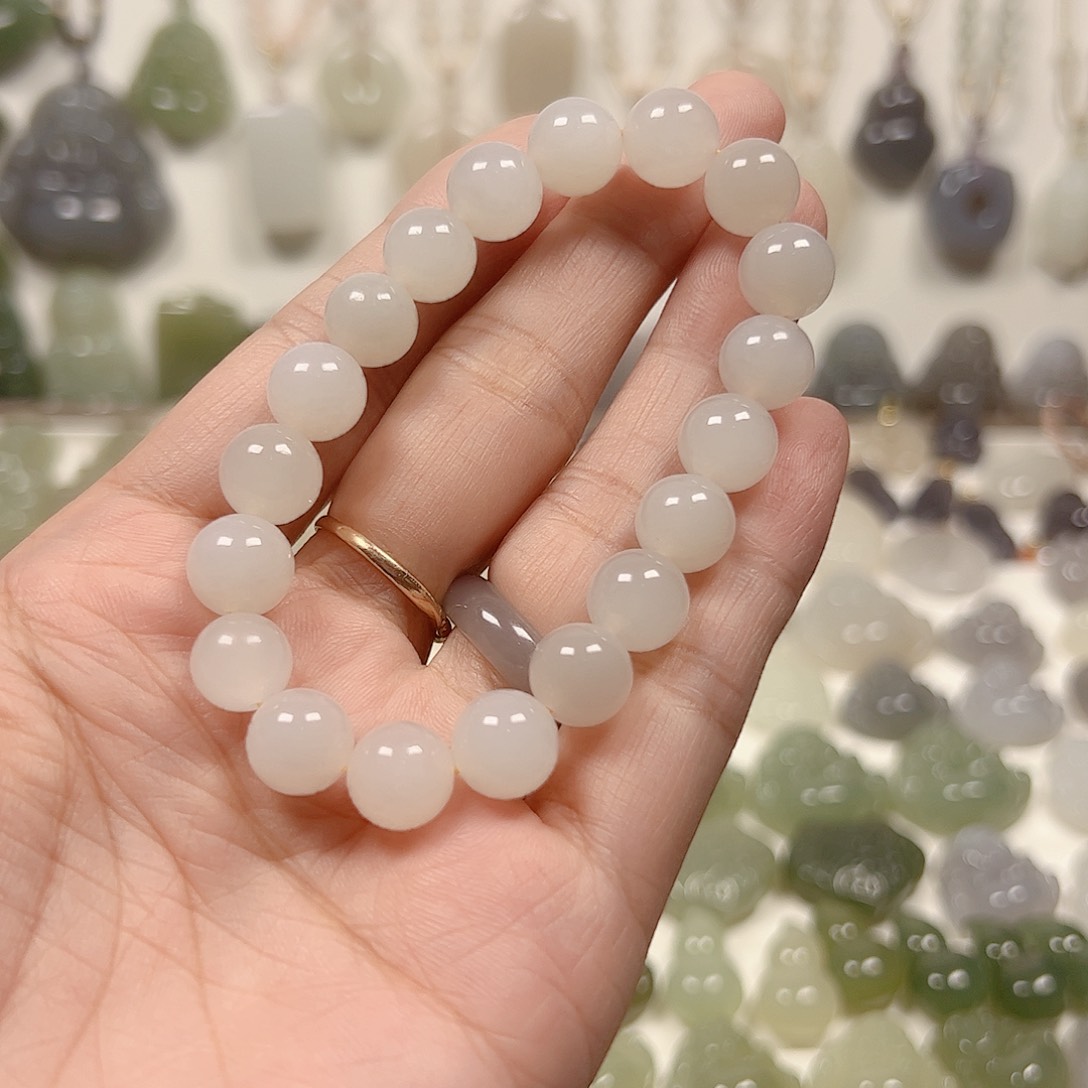 颈饰未镶嵌和田玉小*