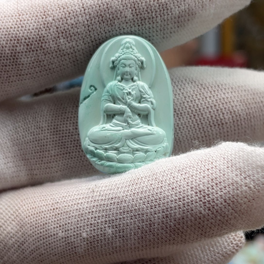 绿松石未镶嵌挂件