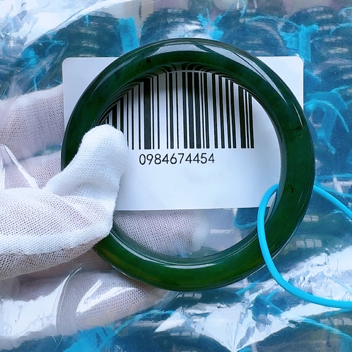 和田玉（碧玉）手镯未镶嵌微瑕58