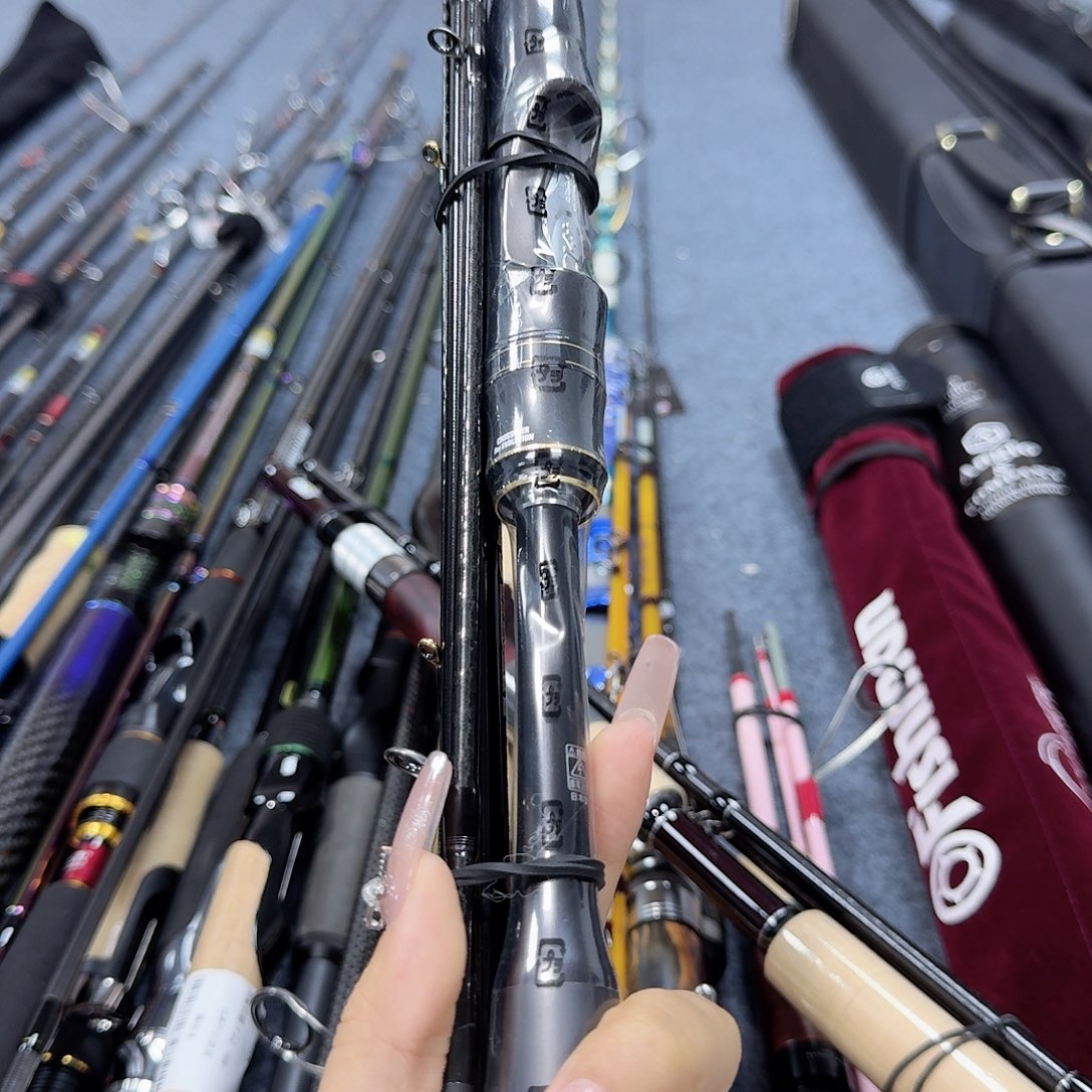 3.8m碳素路亚多节直柄