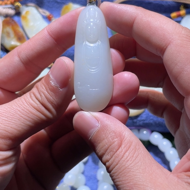 和田玉颈饰未镶嵌