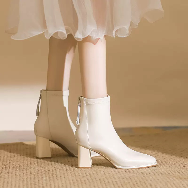 PUTAO～温柔风超火2025韩版秋冬白色方头粗跟瘦瘦时尚短靴3/5/7cm