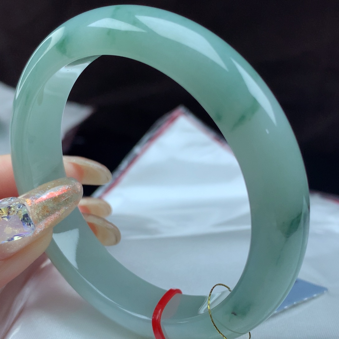 翡翠手镯未镶嵌114168，