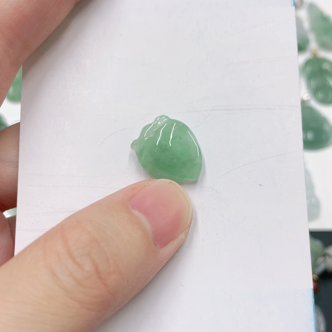 翡翠颈饰未镶嵌121212121212