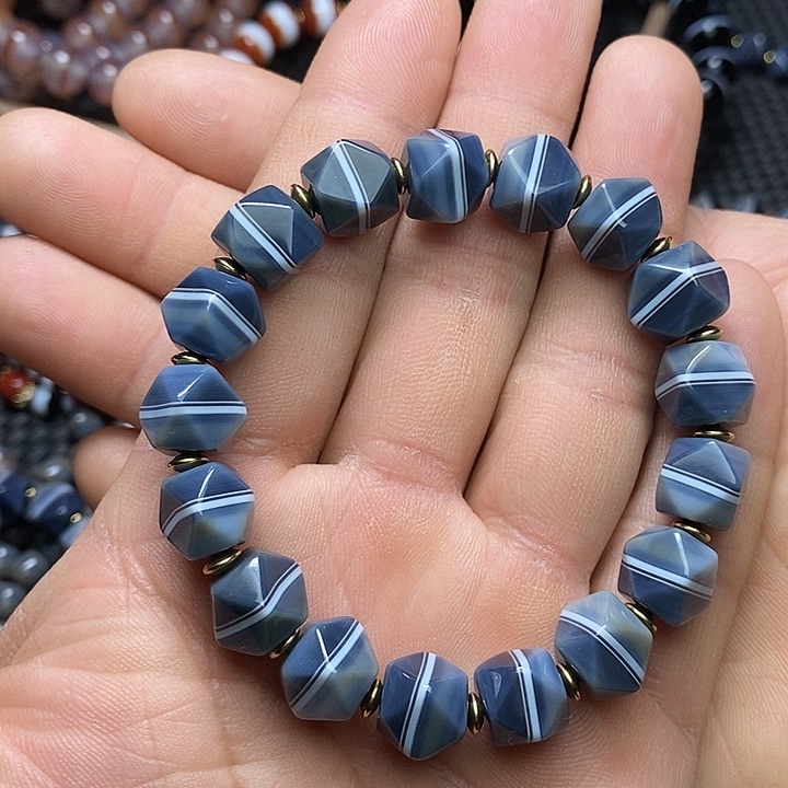 玛瑙/玉髓未镶嵌手链L****T