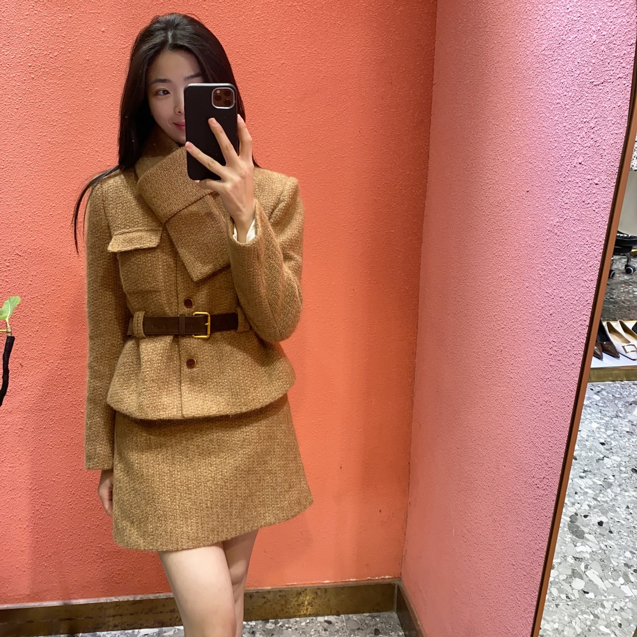 （默茗服装）驼色围脖小香套装