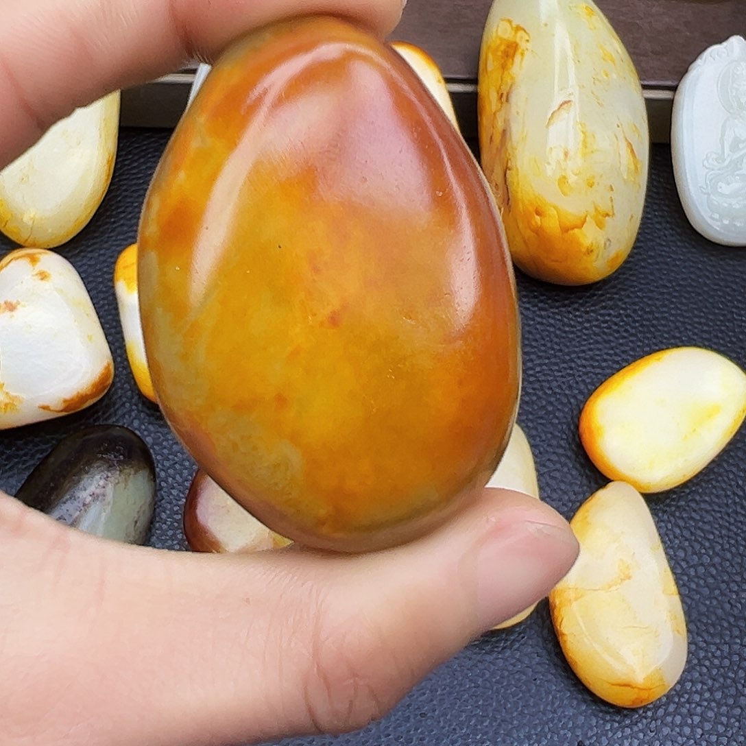 和田玉挂件未镶嵌