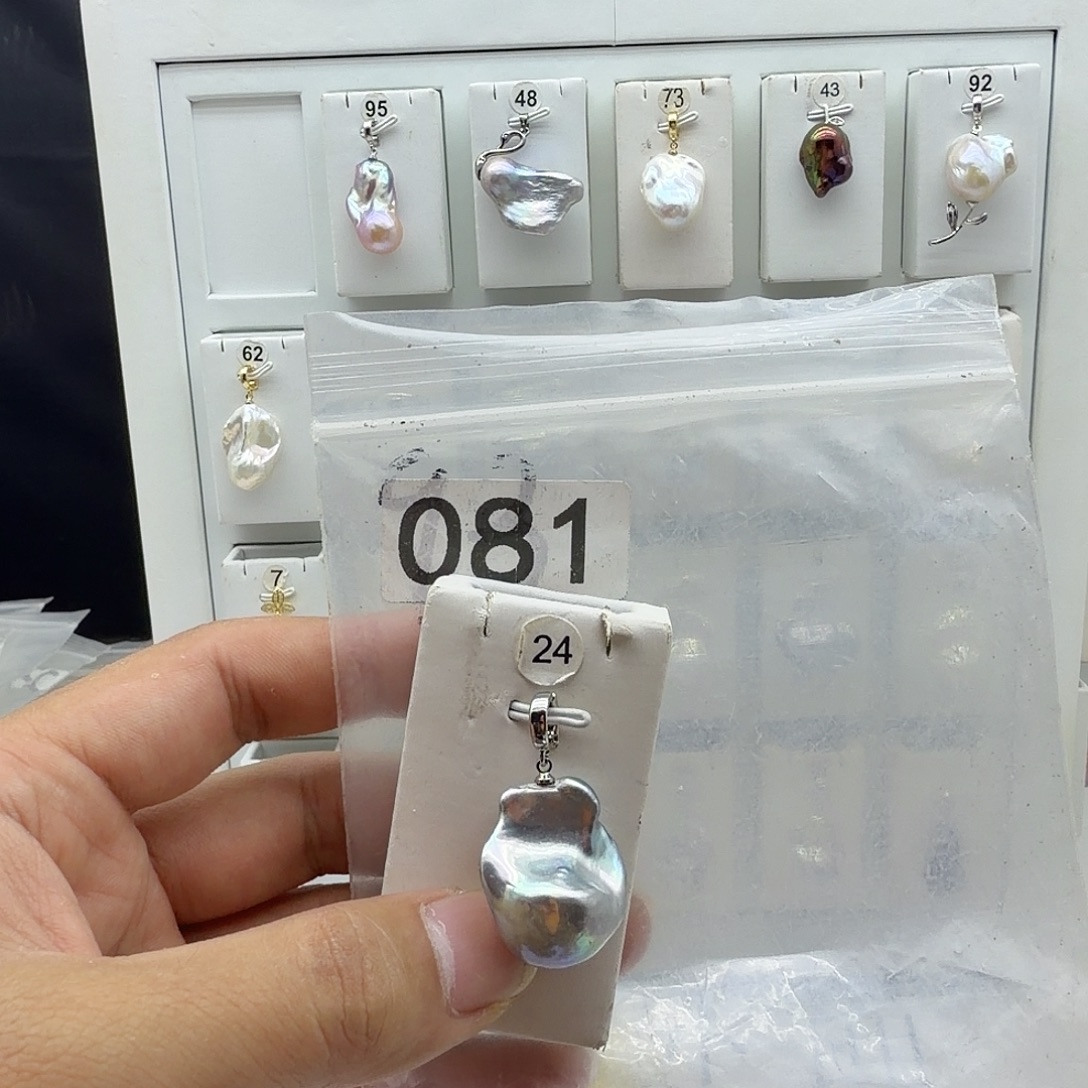 合金颈饰淡水珍珠