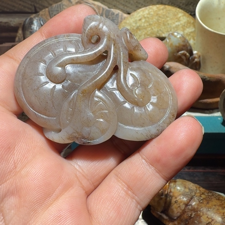 周***帝和田玉（糖玉）未镶嵌颈饰