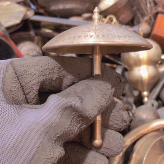 鑫***铭闪电购铜摆件工艺品