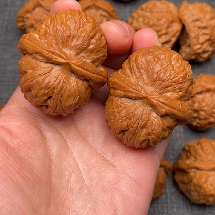 文玩核桃吊坠尺寸45元宝