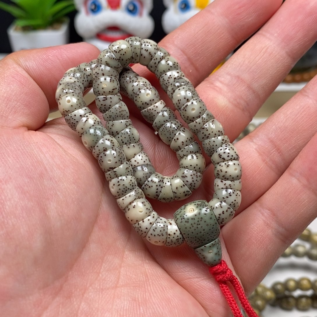 星月菩提手串纯手工大肠三通