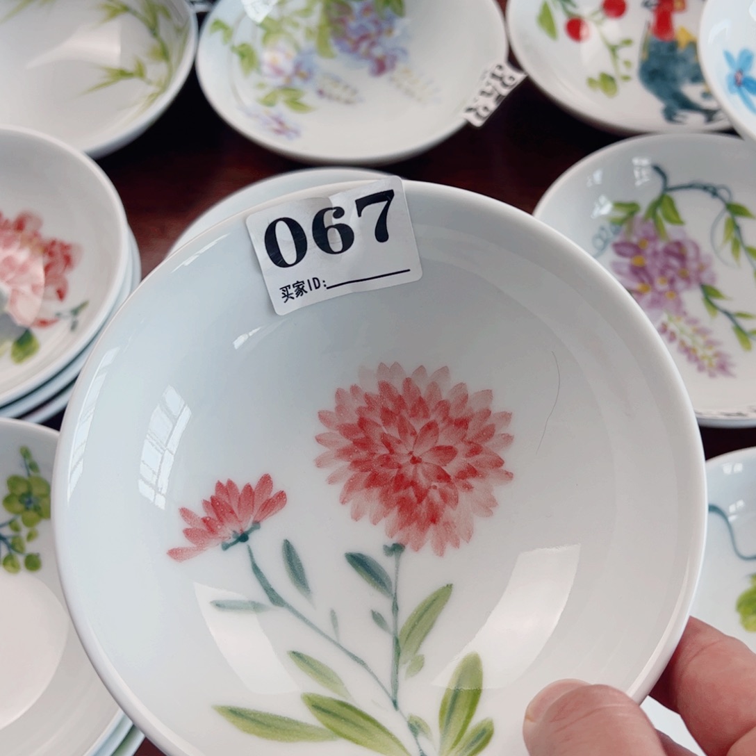 景德镇陶瓷手工手绘制作