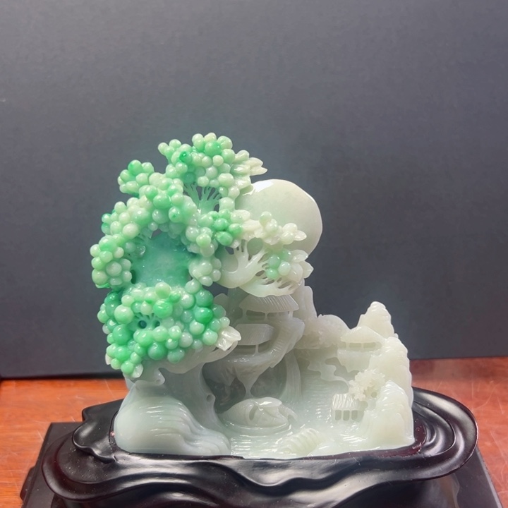 翡翠摆件未镶嵌翡翠