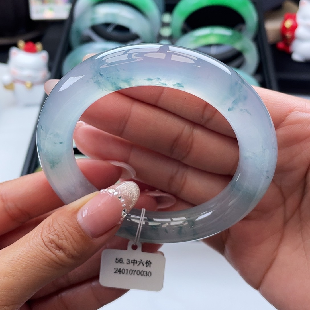 翡翠手镯未镶嵌56-57圆条